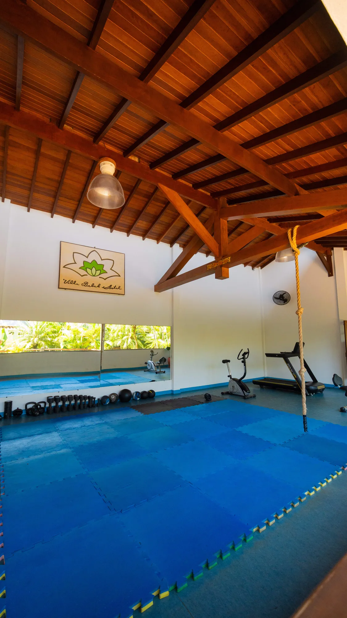 Piscina interna do SPA Villa Bebek